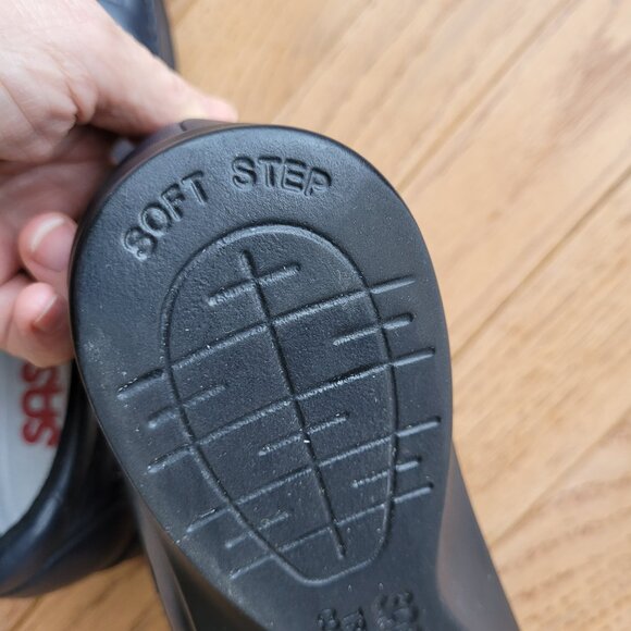 SAS Navy Blue Leather Flats - Picture 10 of 14